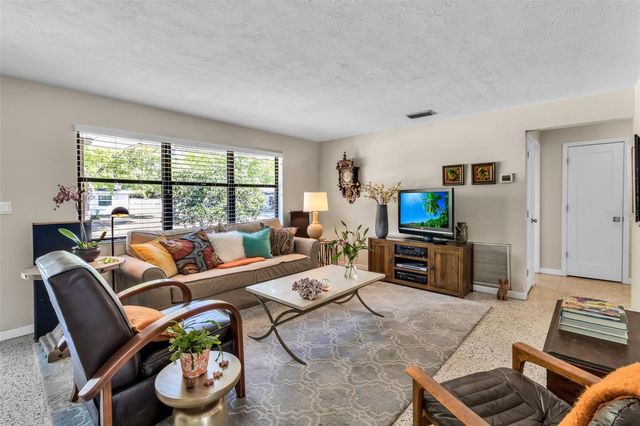 2440 VALENCIA DRIVE, Sarasota, FL 34239