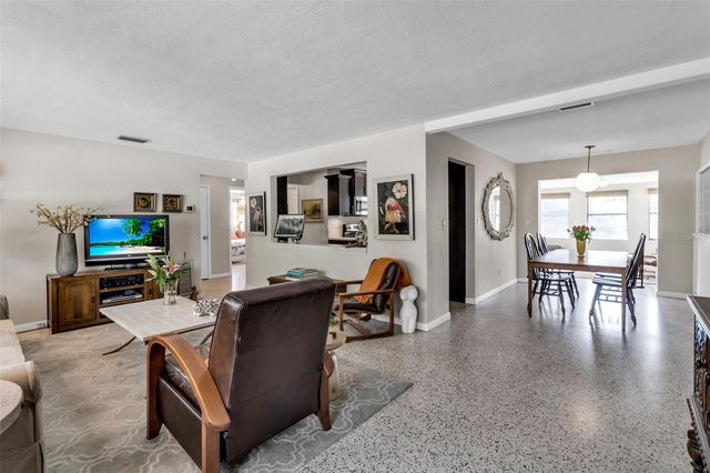 2440 VALENCIA DRIVE, Sarasota, FL 34239