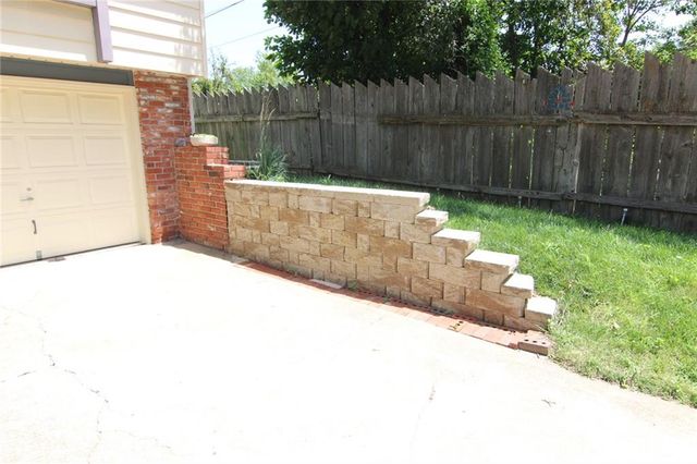 11200 W 51st Terrace, Shawnee, KS 66203