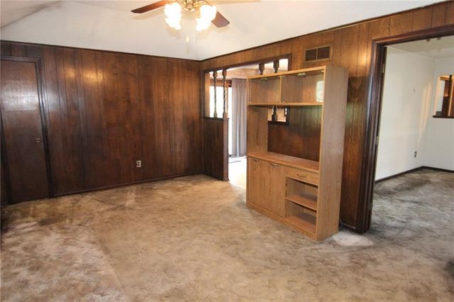 11200 W 51st Terrace, Shawnee, KS 66203