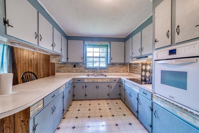 8837 Viana Street E, Mobile, AL 36541