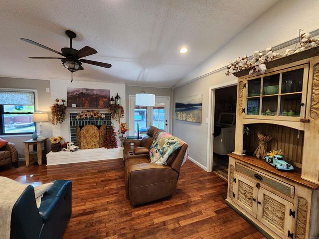 701 N RED, Sheridan, AR 72150