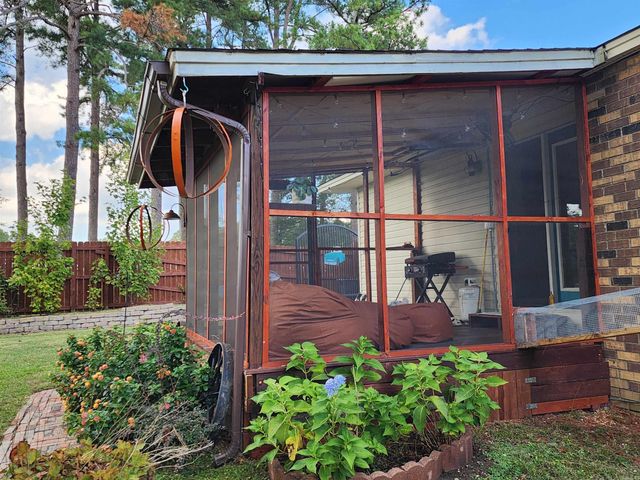 701 N RED, Sheridan, AR 72150