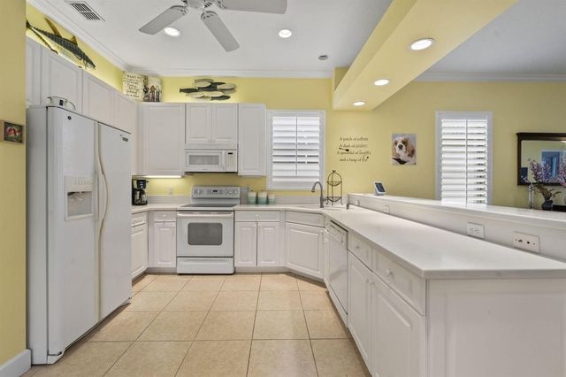 3320 Caracal Drive, Fort Pierce, FL 34949