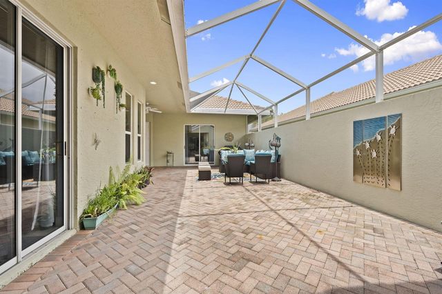 3320 Caracal Drive, Fort Pierce, FL 34949