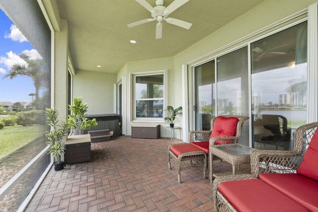 3320 Caracal Drive, Fort Pierce, FL 34949