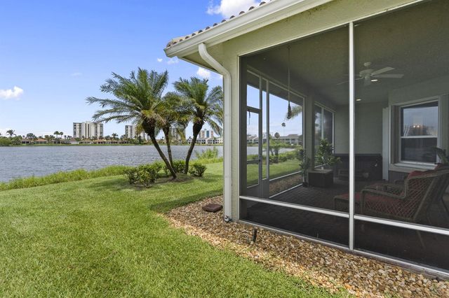3320 Caracal Drive, Fort Pierce, FL 34949
