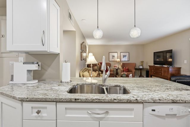 333 E 4th Street C2, Frankfort, KY 40601