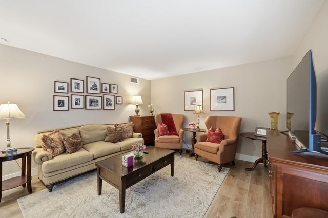 333 E 4th Street C2, Frankfort, KY 40601