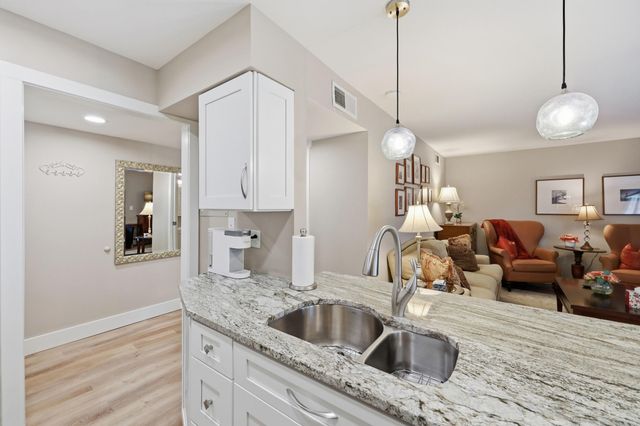 333 E 4th Street C2, Frankfort, KY 40601