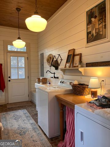 182 Rogers Street, Hazlehurst, GA 31539