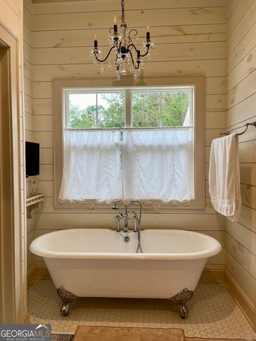 182 Rogers Street, Hazlehurst, GA 31539