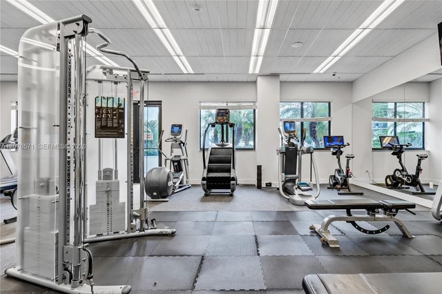 999 SW 1st Avenue 1114, Miami, FL 33130