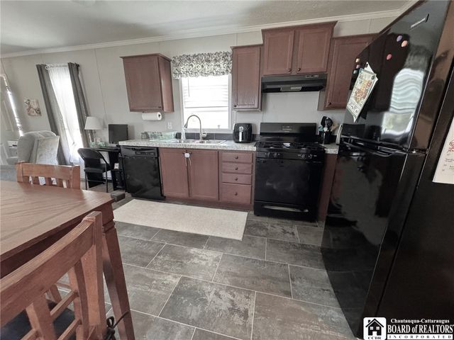 12593 Alleghany Road, Hanover, NY 14136