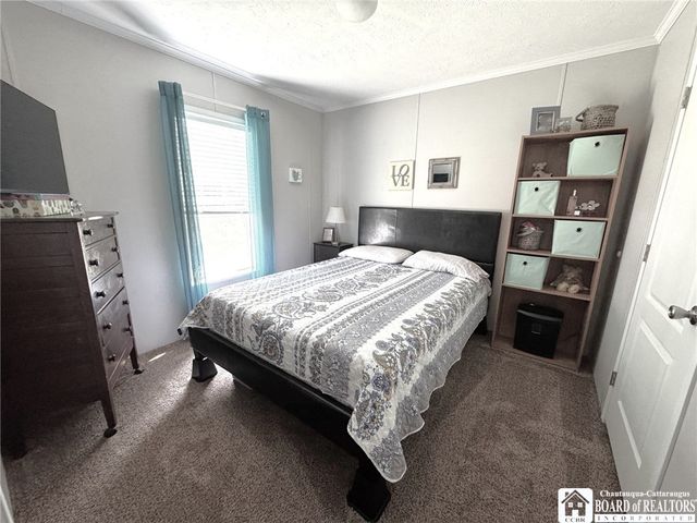 12593 Alleghany Road, Hanover, NY 14136