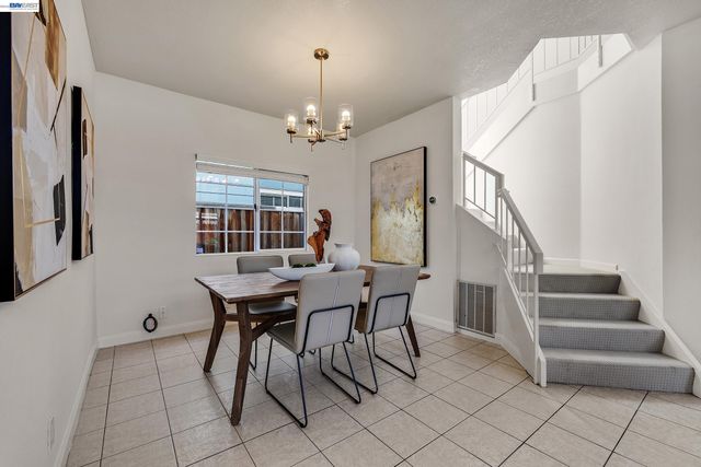 4290 Tiburon Dr, Fremont, CA 94555