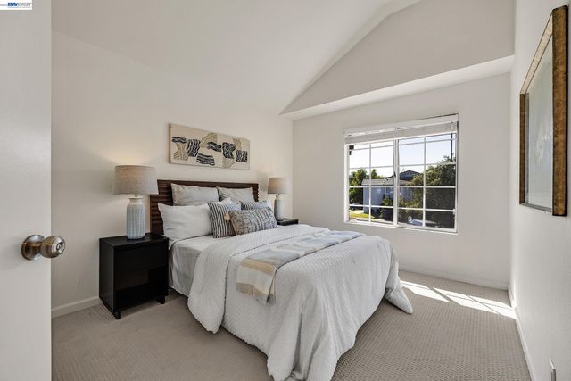 4290 Tiburon Dr, Fremont, CA 94555