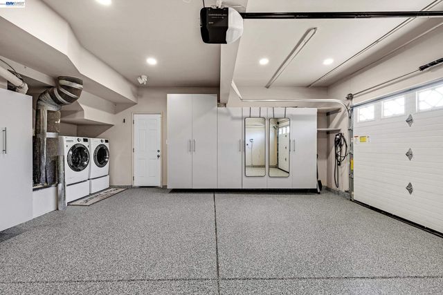 4290 Tiburon Dr, Fremont, CA 94555