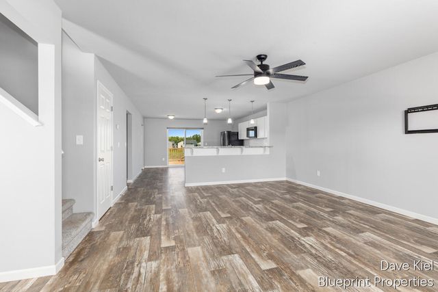 445 Oak View Drive, Middleville, MI 49333
