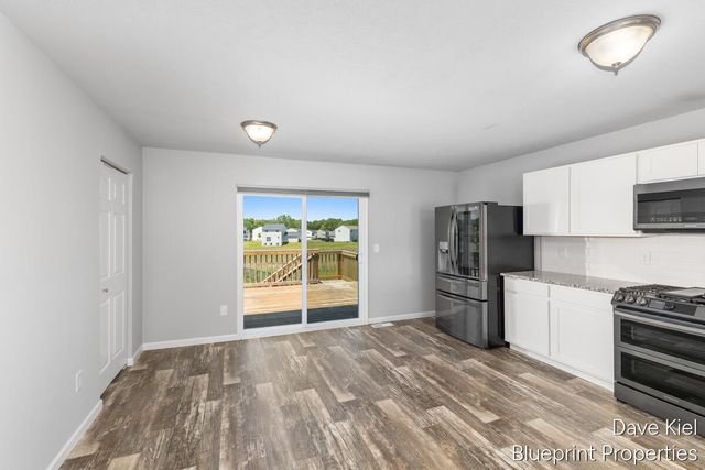 445 Oak View Drive, Middleville, MI 49333