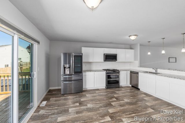 445 Oak View Drive, Middleville, MI 49333