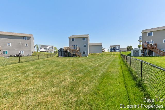 445 Oak View Drive, Middleville, MI 49333