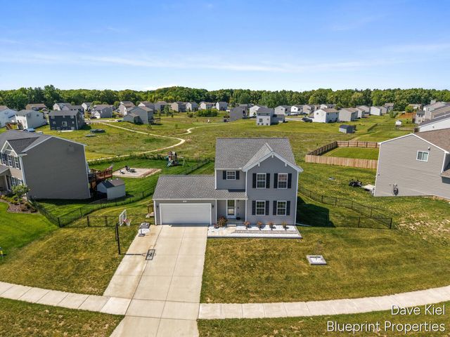 445 Oak View Drive, Middleville, MI 49333