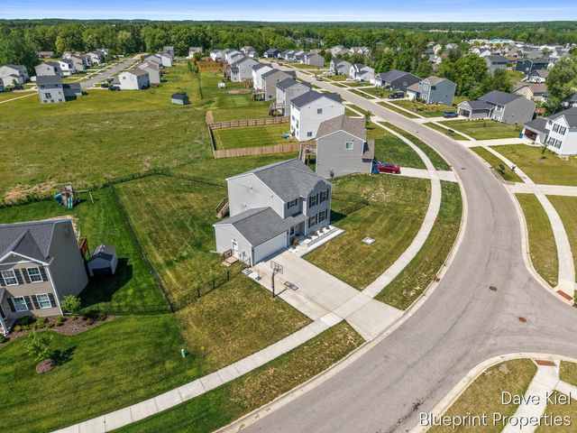 445 Oak View Drive, Middleville, MI 49333