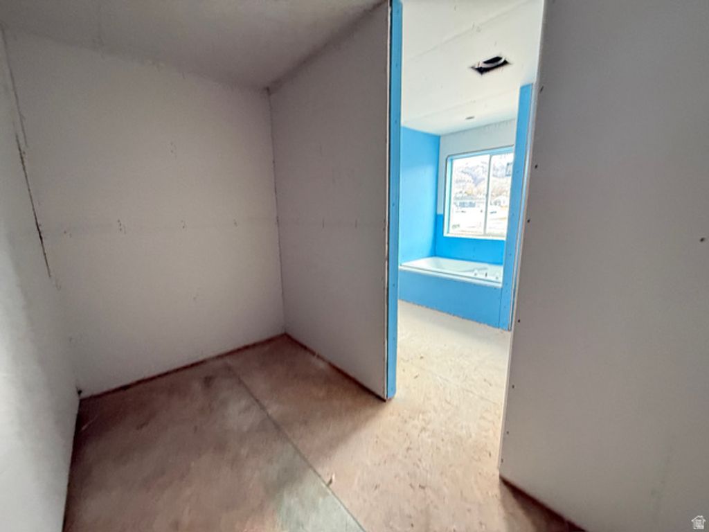 Image 14 of property listing at 813 S 270 E #3, Smithfield, UT 84335