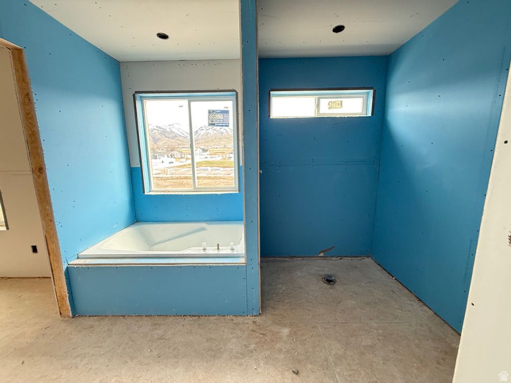 Image 9 of property listing at 813 S 270 E #3, Smithfield, UT 84335