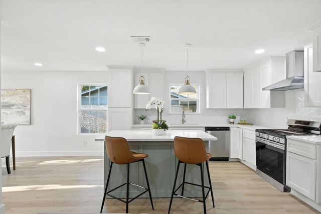 3734 Kimball Ridge Drive, Dallas, TX 75233