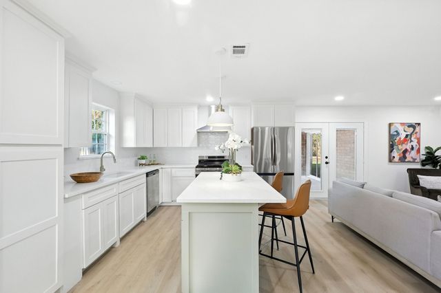 3734 Kimball Ridge Drive, Dallas, TX 75233