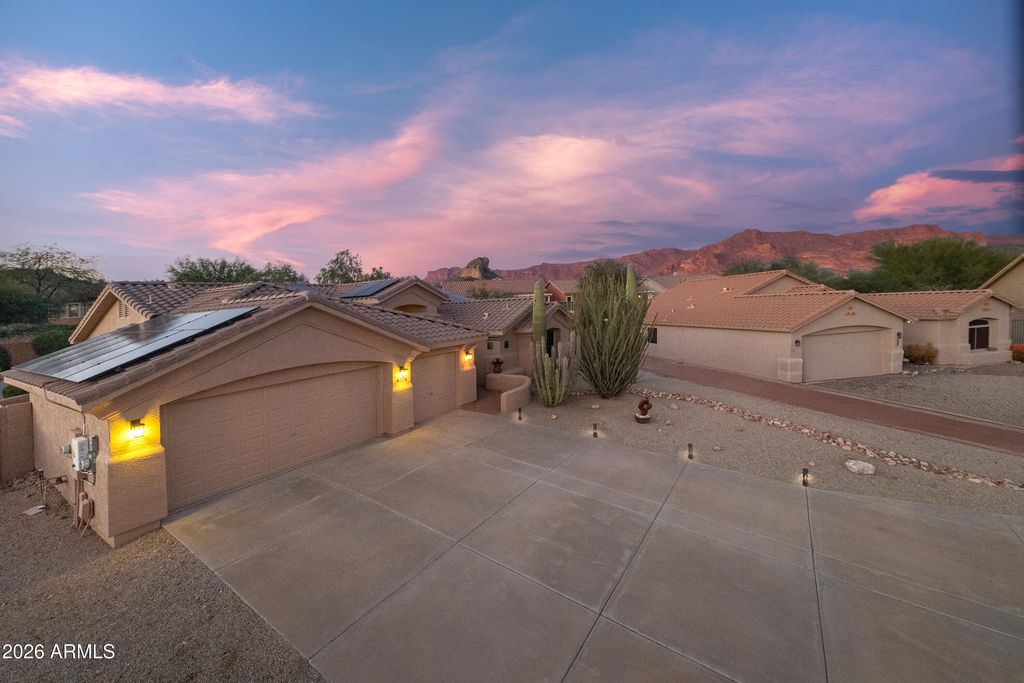 Image 11 of property listing at 6334 S VISTA POINT Circle, Gold Canyon, AZ 85118