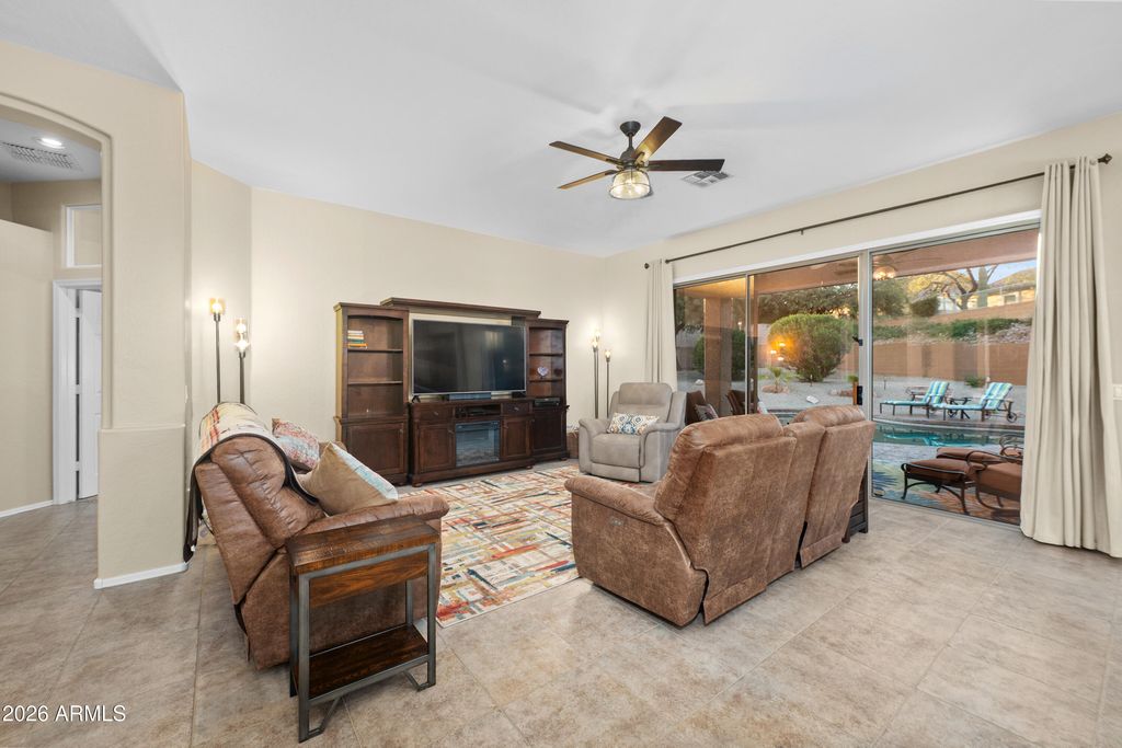 Image 16 of property listing at 6334 S VISTA POINT Circle, Gold Canyon, AZ 85118