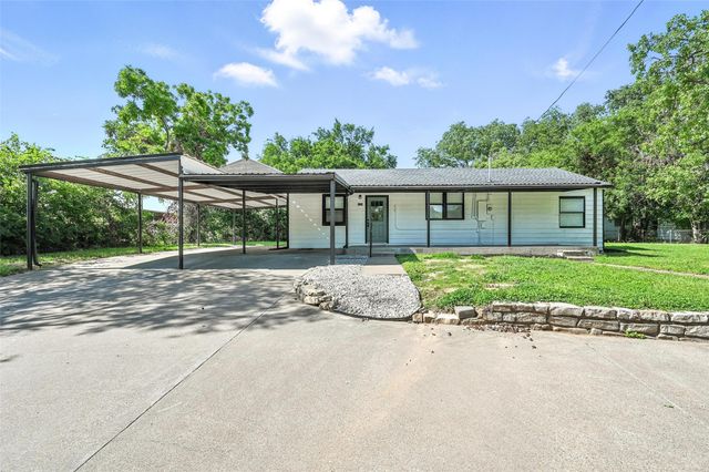 1223 E Bankhead Drive, Weatherford, TX 76086