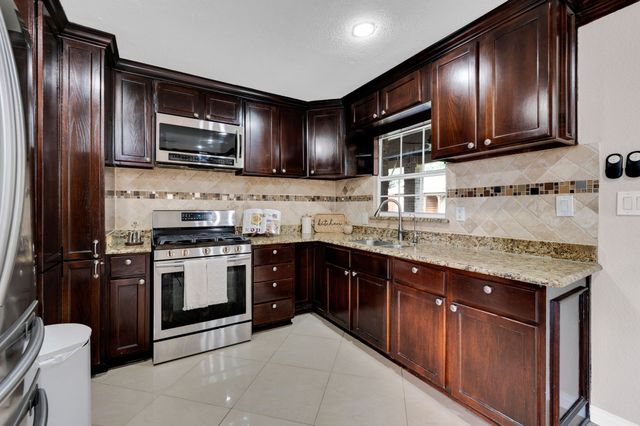 1213 N Macarthur Boulevard, Irving, TX 75061