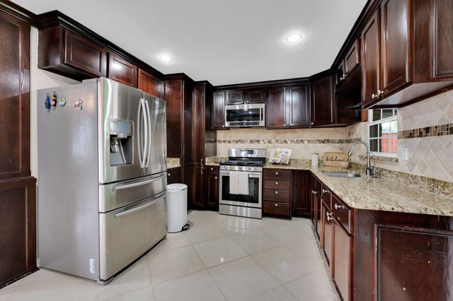 1213 N Macarthur Boulevard, Irving, TX 75061