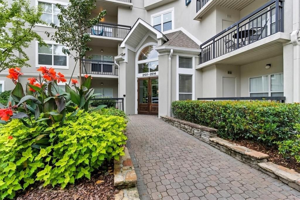 2405 River Green NW Drive, Atlanta, GA 30327