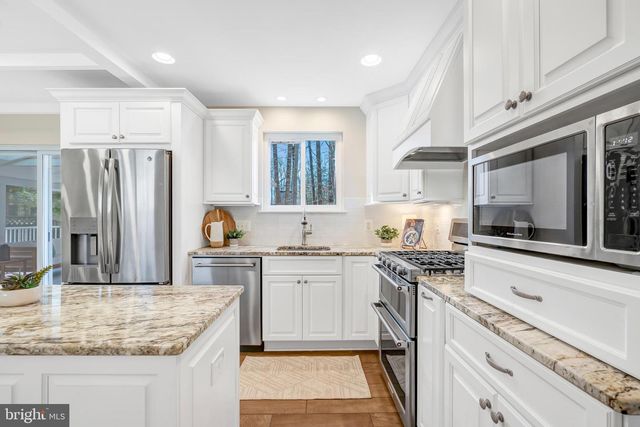 9891 BECKET CT, Fairfax, VA 22032