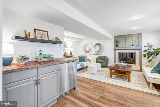 9891 BECKET CT, Fairfax, VA 22032