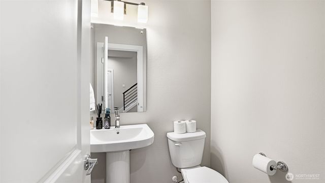 10921 71st Avenue Ct E, Puyallup, WA 98373