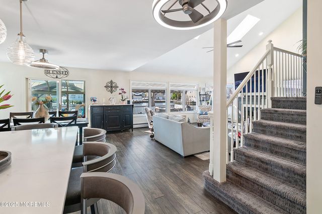 22 Toppinglift Drive, Bayville, NJ 08721