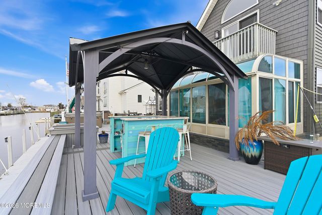 22 Toppinglift Drive, Bayville, NJ 08721