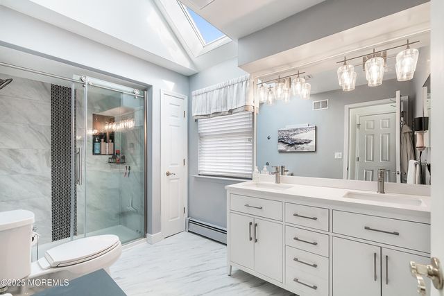 22 Toppinglift Drive, Bayville, NJ 08721