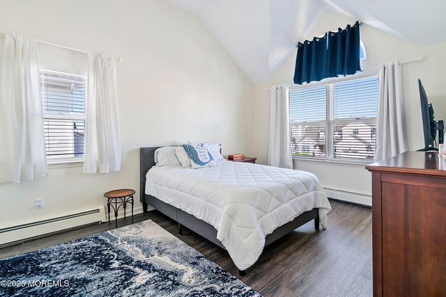 22 Toppinglift Drive, Bayville, NJ 08721