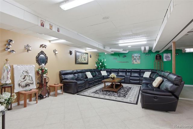 3799 Tymber Ridge Court, Sterling Heights, MI 48314