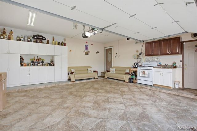 3799 Tymber Ridge Court, Sterling Heights, MI 48314