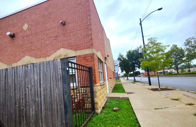 10526 S Halsted Street, Chicago, IL 60628