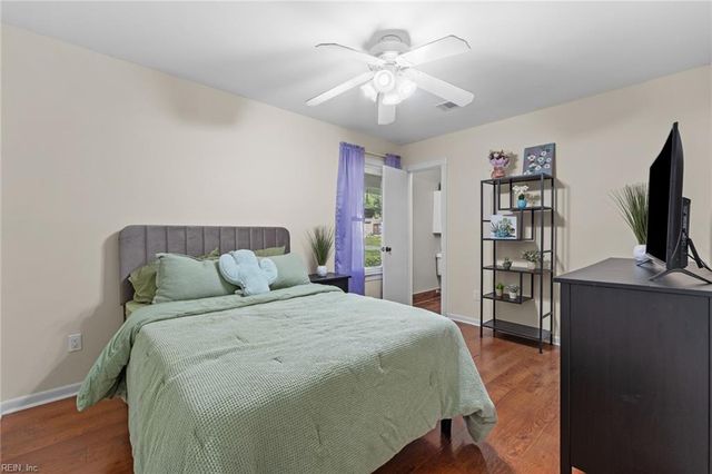 815 Bowling Green TRL, Chesapeake, VA 23320