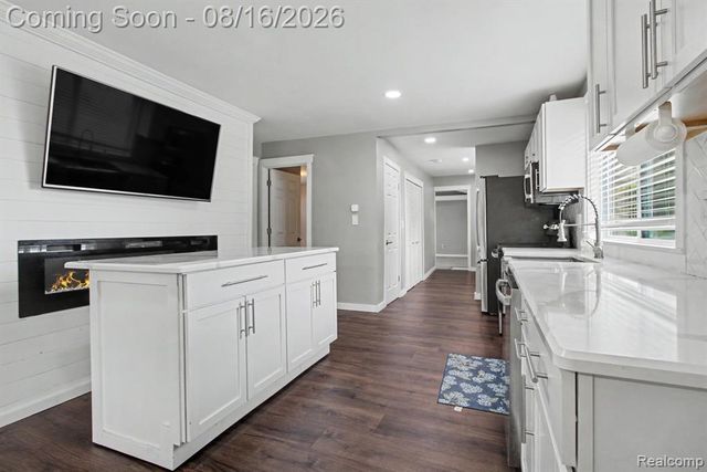 4512 Treadwell Street, Wayne, MI 48184